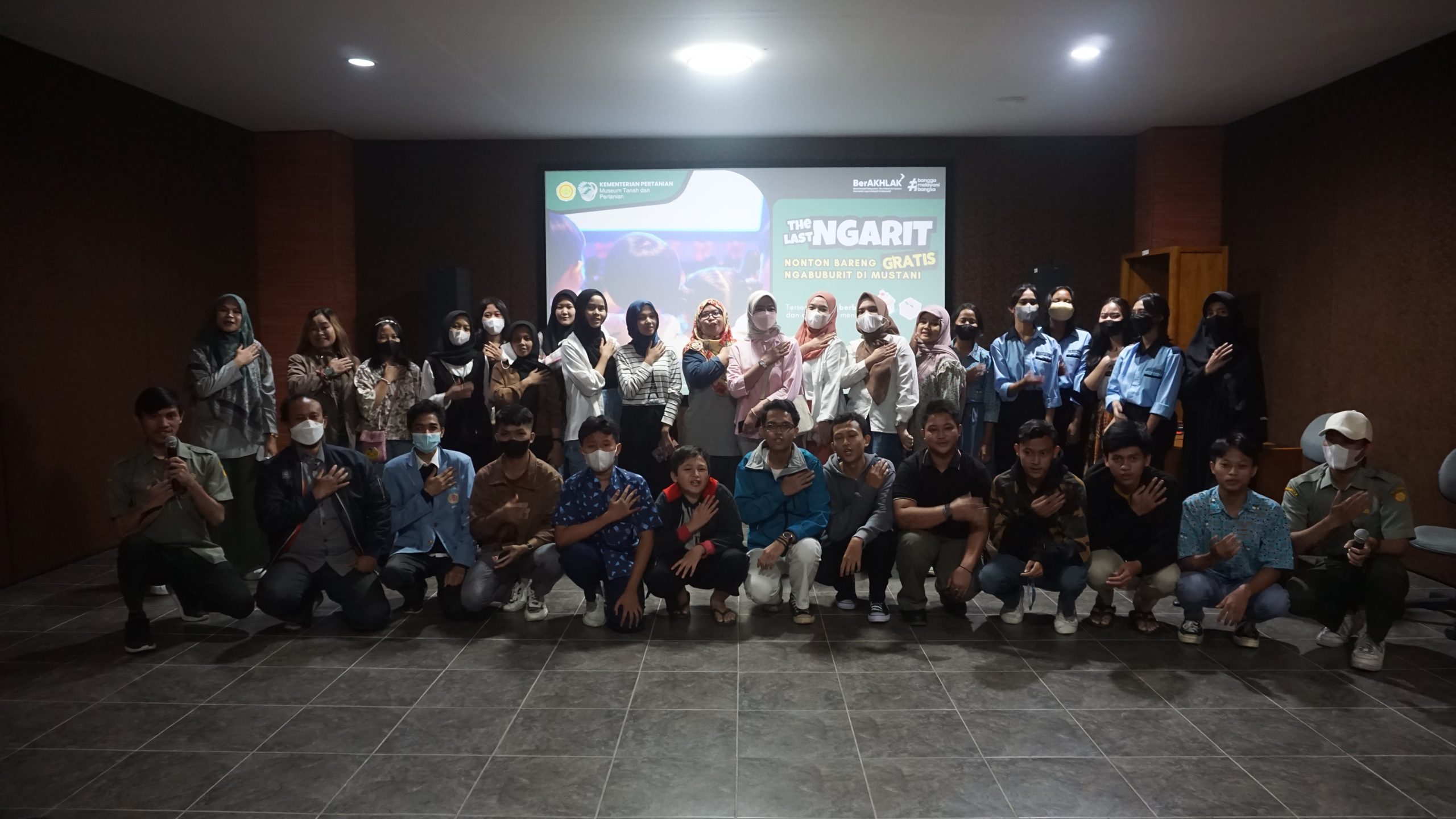 Ngarit – Nonton Bareng Ngabuburit Mustani 2023 (3/3)