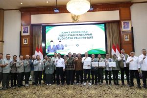 Mentan Amran Dorong Implementasi Pertanian Modern PM-AAS, Pendapatan Petani Naik Tiga Kali Lipat